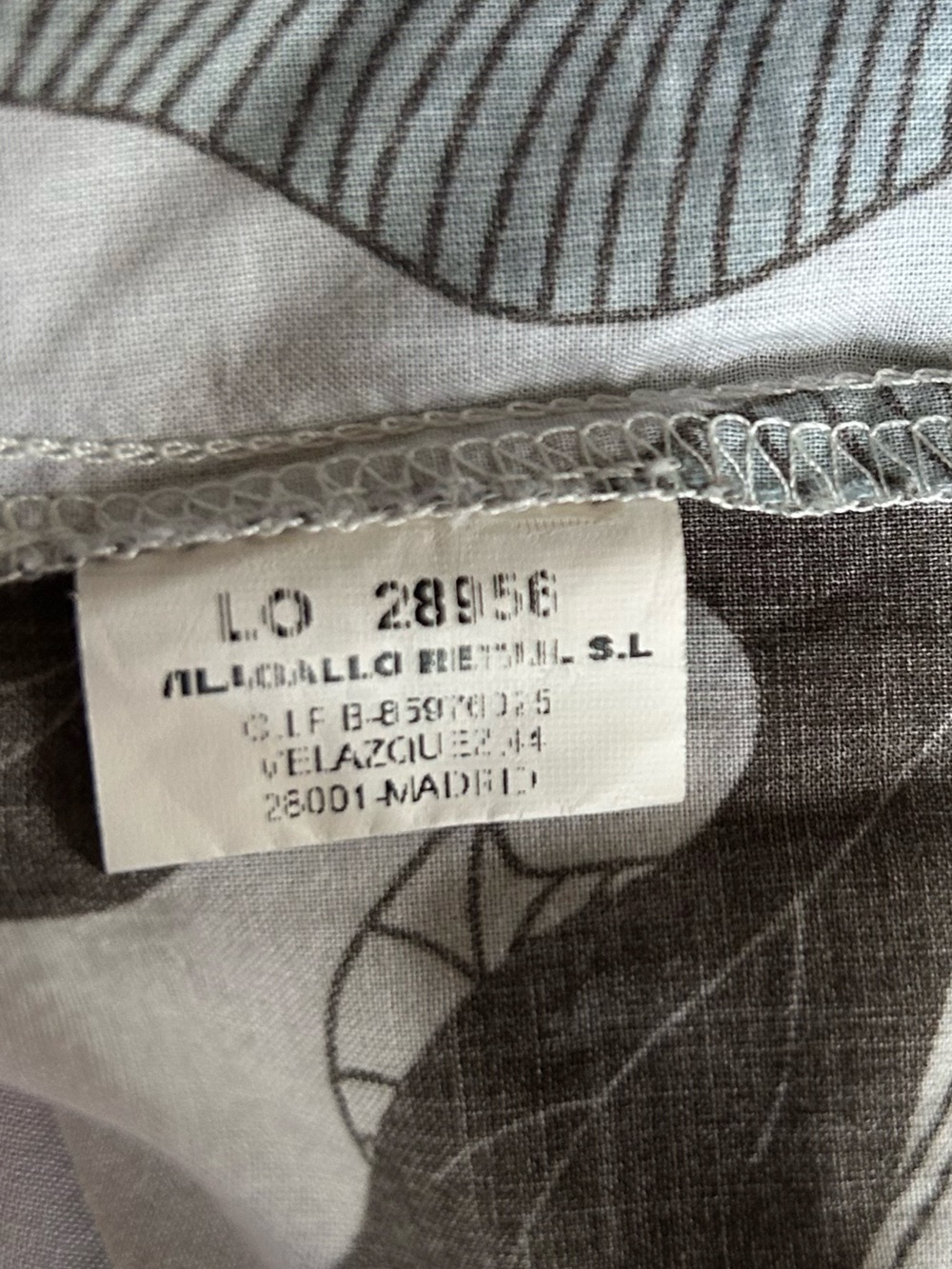 VILAGALLO lucera V Neck Novelty Print top in multi Sz 44 - Picture 14 of 15